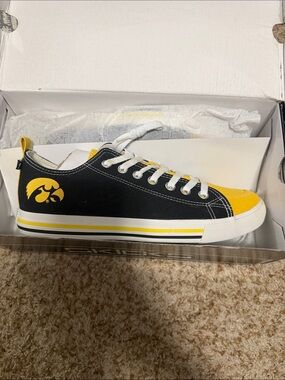 Iowa Hawkeyes Black & Gold Canvas Low-Top Sneaker